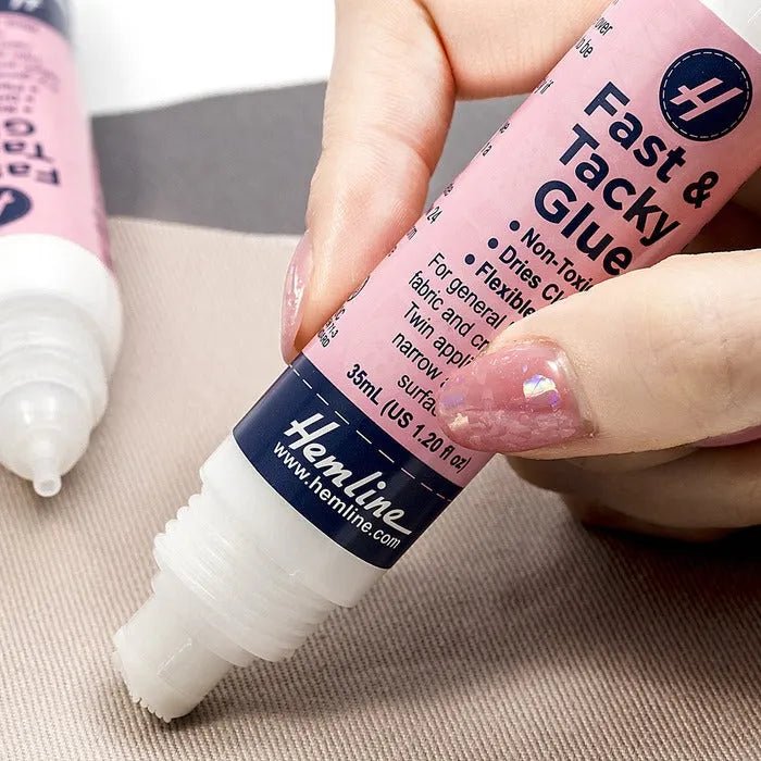 Pegamento Doble Punta Para Manualidades - Hemline - Baúl de Ayün