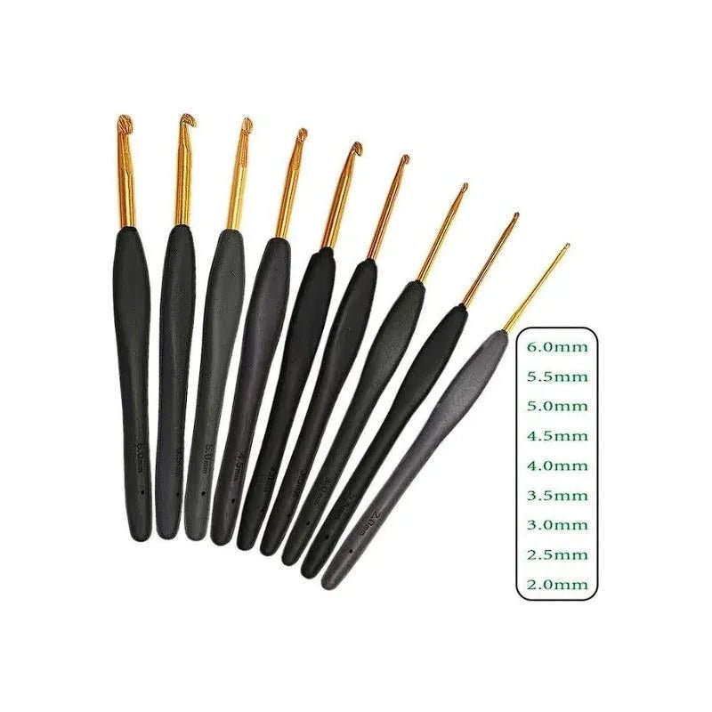 Set 8 Crochet Mango De Plástico (2.5 A 6mm) Punta Dorada - Baúl de Ayün