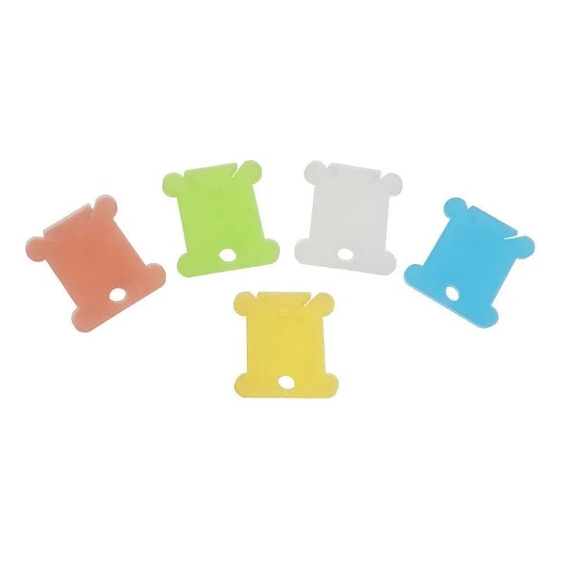 Set de 100 Bobinas De Plástico para hilo de bordar - Baúl de Ayün