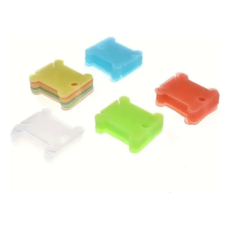 Set de 100 Bobinas De Plástico para hilo de bordar - Baúl de Ayün