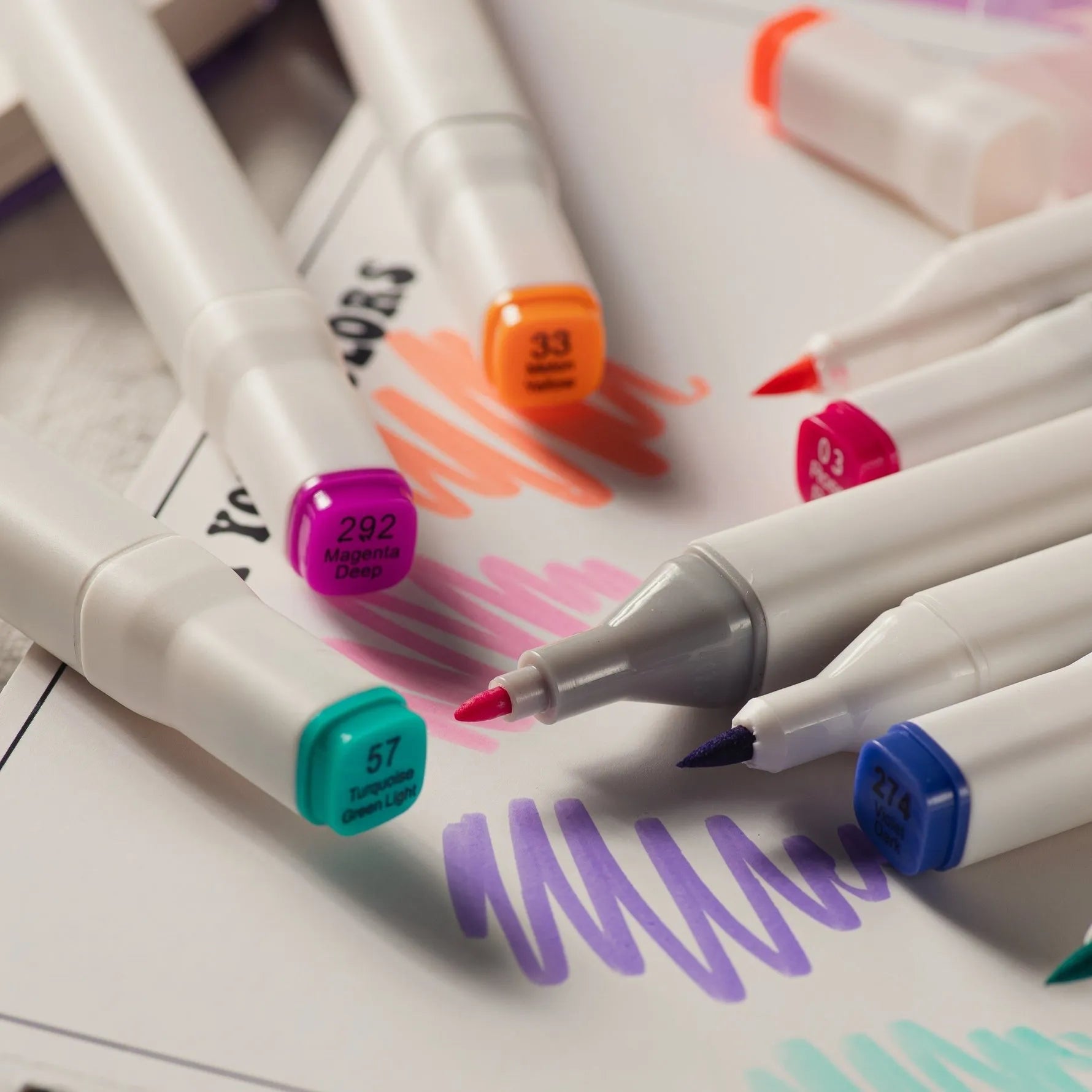 Set de 12 marcadores doble punta Aqua Markers por Tere Gott - Baúl de Ayün