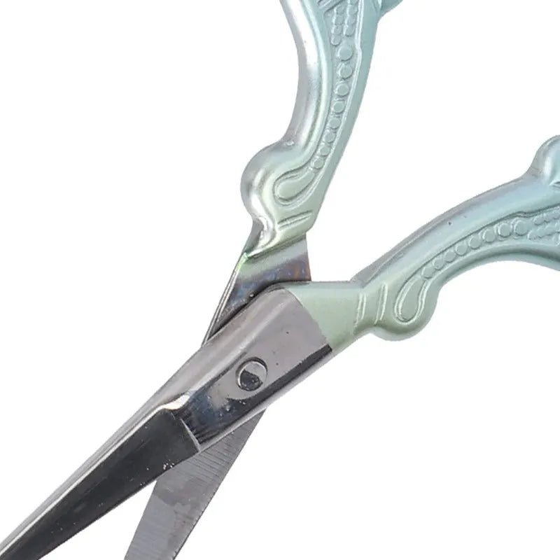 Tijeras De Precision Para Costura Tejido Bordado 9cm - Baúl de Ayün