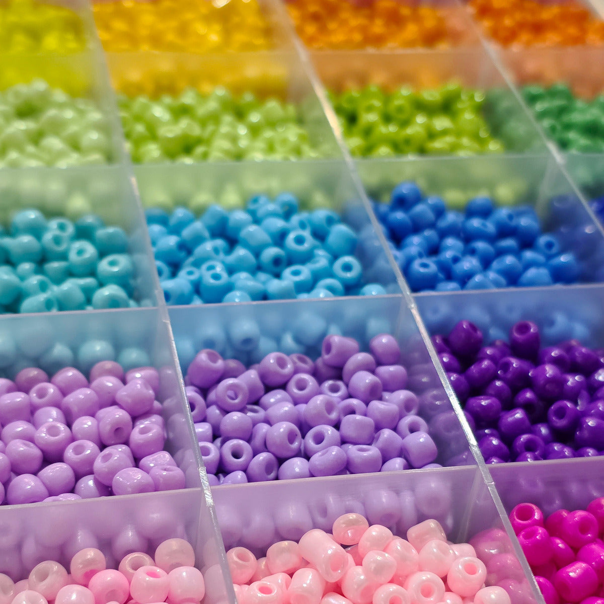 Set Mostacillón 4mm 24 Colores Para Pulseras Bisutería