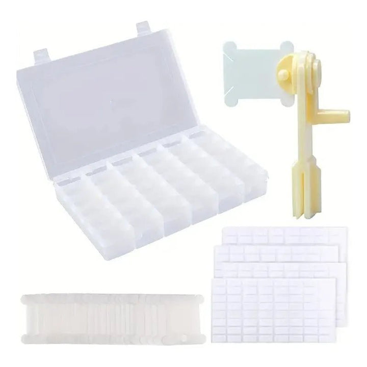 Set De 100 Bobinas Para Hilo + Bobinador Y Caja Organizadora - Baúl de Ayün